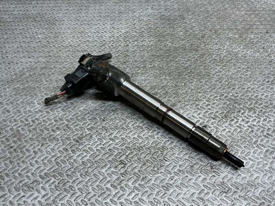 Dyse innsprøyting diesel til VW Passat, 2015-2019 (Fase 1) (B8) (B8) (VOLKSWAGEN|04L 130 277 AE)