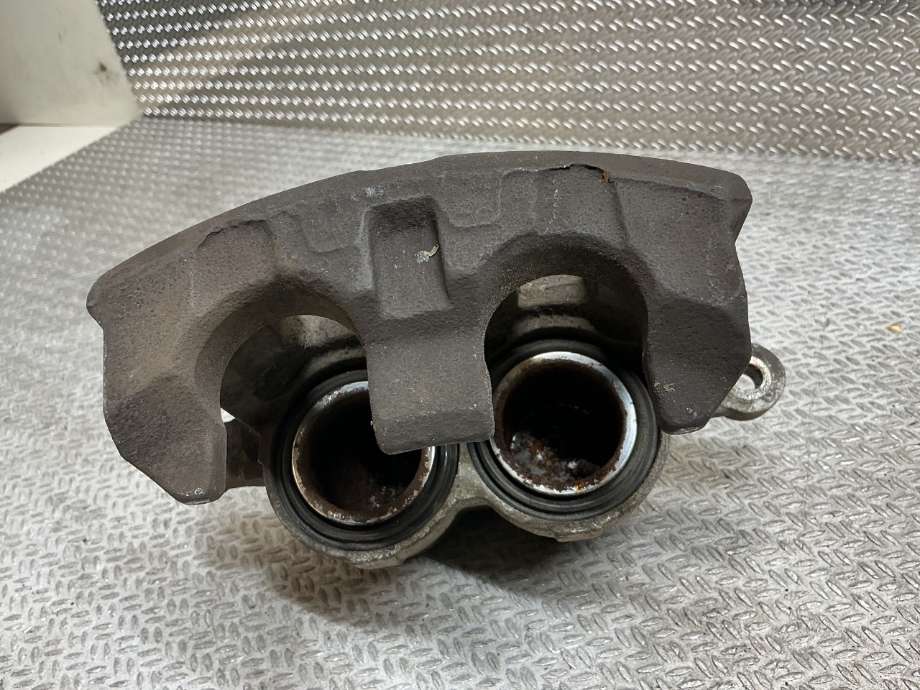 Bremsecaliper venstre foran til Hyundai H-1 2008-2012 (Type II, Fase 1)  (HYUNDAI|58110|)
