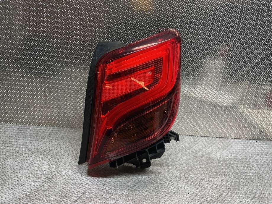 Baklykt høyre til Toyota Yaris, 2012-2014 (Type III, Fase 1)  (TOYOTA|815510D610)