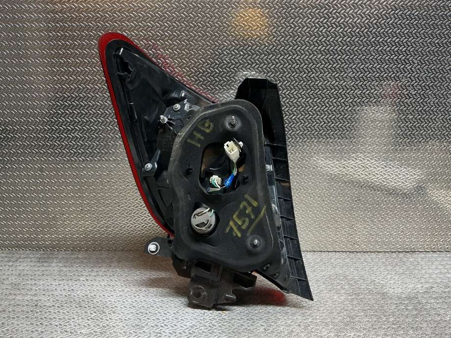 Baklykt høyre til Toyota Yaris 2012-2014 (Type III, Fase 1) (TOYOTA|815510D610|)