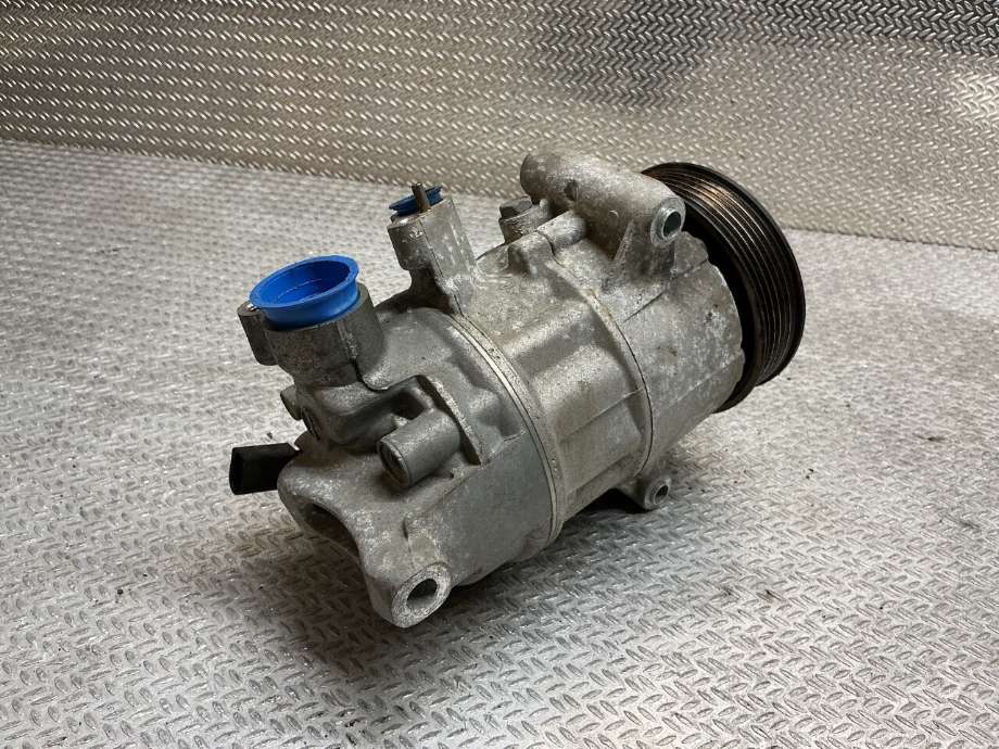 Aircondition kompressor til VW Caddy 2015-2020 (Type III, Fase 3)  (VOLKSWAGEN|5Q0 820 803 F|5Q0 820 803 K|5Q0 820 803 J)