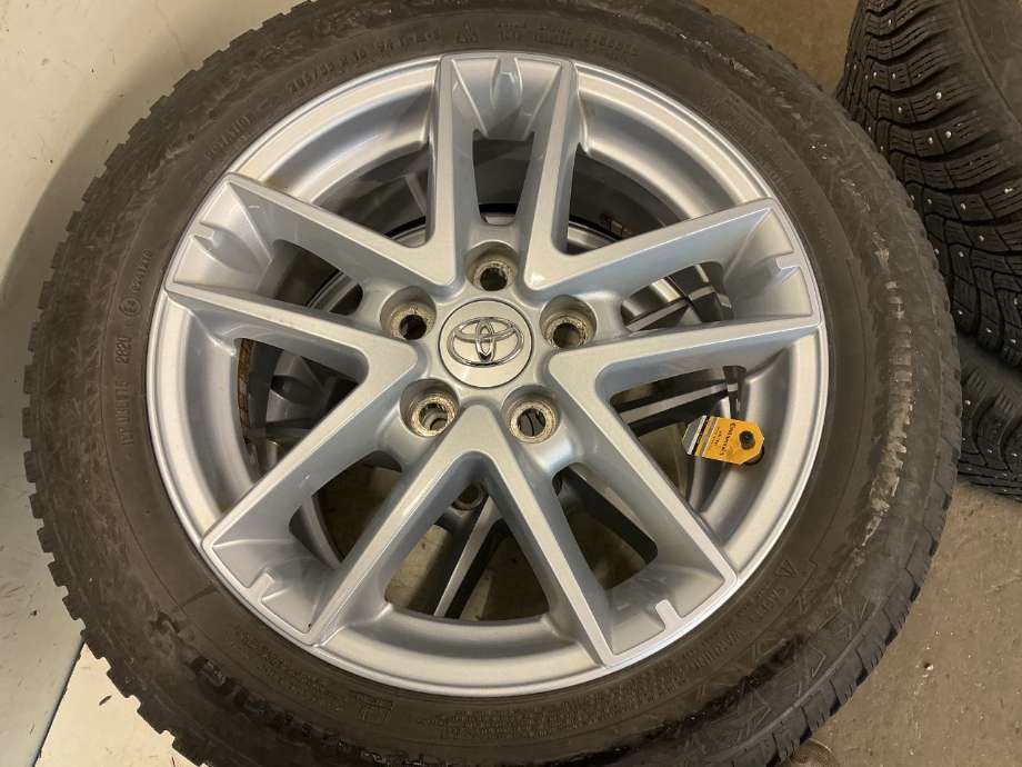 Felgsett aluminium til Toyota Corolla 2019-->>  (TOYOTA|42611-YY500|)