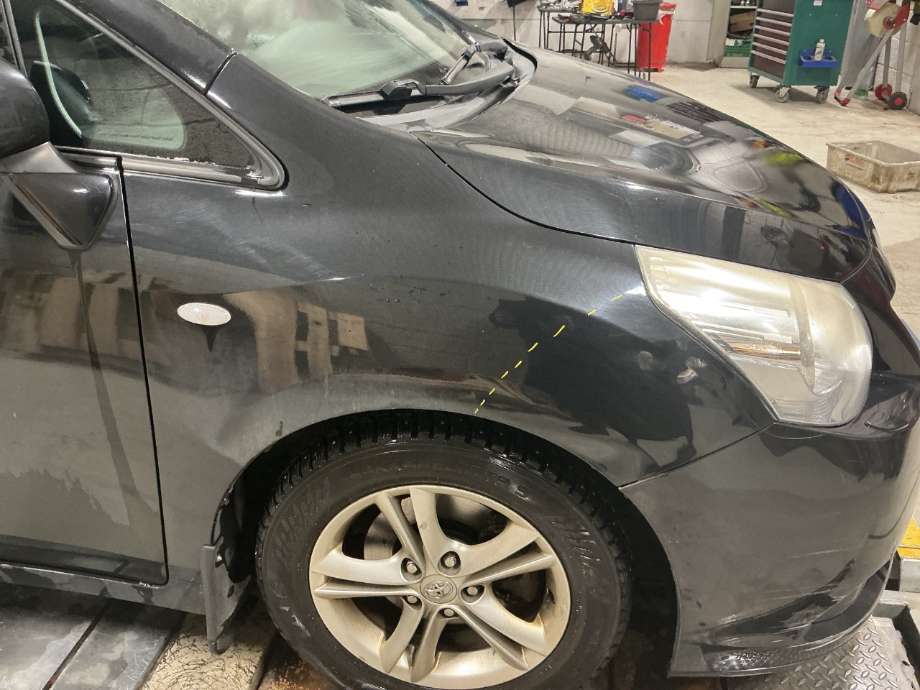 Skjerm høyre foran til Toyota Verso 2009-2016 (Type III) (TOYOTA|)