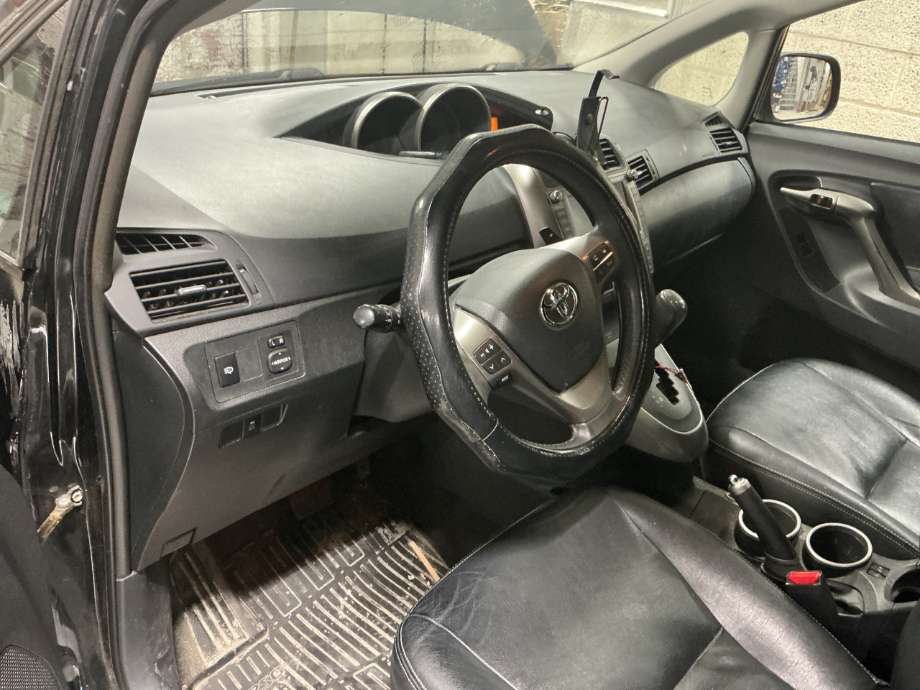 Dashbord til Toyota Verso, 2009-2016 (Type III)  (TOYOTA|)