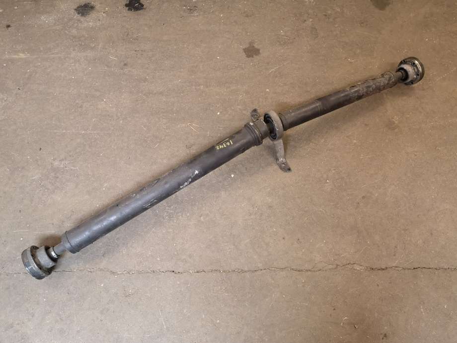 Mellomaksel til Audi A4, 2007-2014 (Type IV) (B8) (B8) (AUDI|8K0 521 101 B)