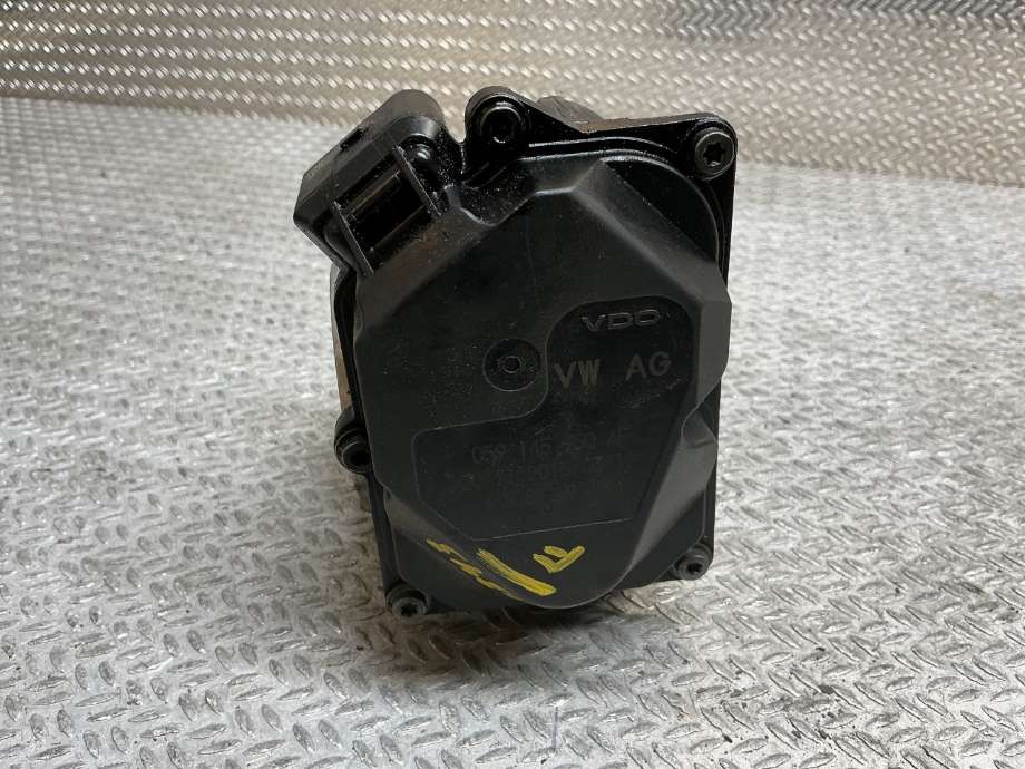 Spjeldhus til Audi A6 2014-2018 (Type IV, Fase 2) (C7) (C7) (AUDI|059 145 950 AF|)
