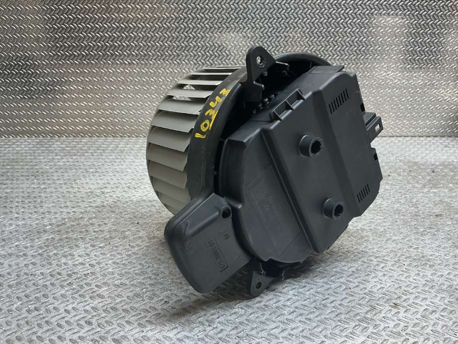 Varmeapparat motor til Audi A6 2014-2018 (Type IV, Fase 2) (C7) (C7) (AUDI|4H1 820 021 B|4H1 820 021 C|)