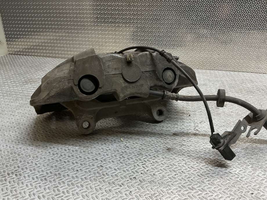 Bremsecaliper venstre foran til Audi A6 2014-2018 (Type IV, Fase 2) (C7) (C7) (AUDI|4G0 615 123 B|)