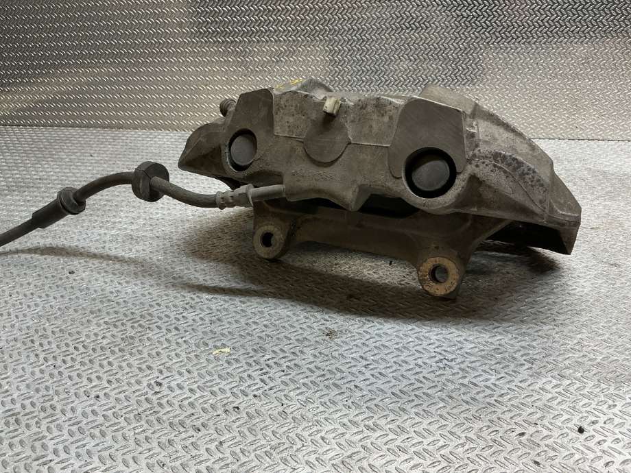 Bremsecaliper høyre foran til Audi A6 2014-2018 (Type IV, Fase 2) (C7) (C7) (AUDI|4G0 615 124 B|)