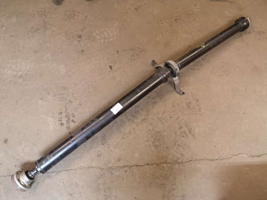 Mellomaksel til Audi A6 2014-2018 (Type IV, Fase 2) (C7) (C7) (AUDI|4G0 521 101 L|)