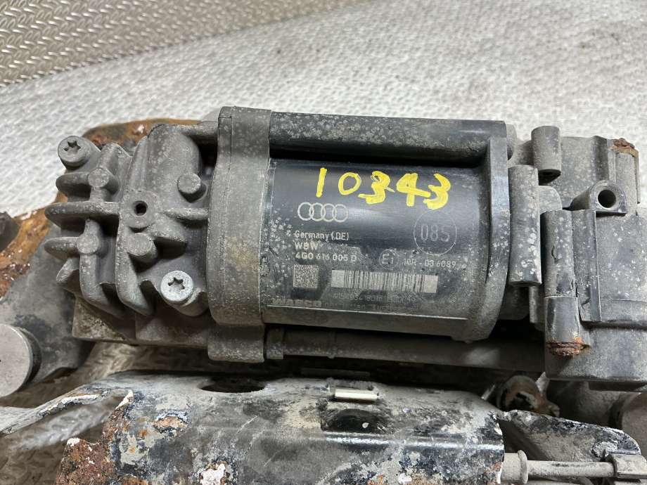 Kompressor nivå/luft til Audi A6 2014-2018 (Type IV, Fase 2) (C7) (C7) (AUDI|4G0 616 005 D|)