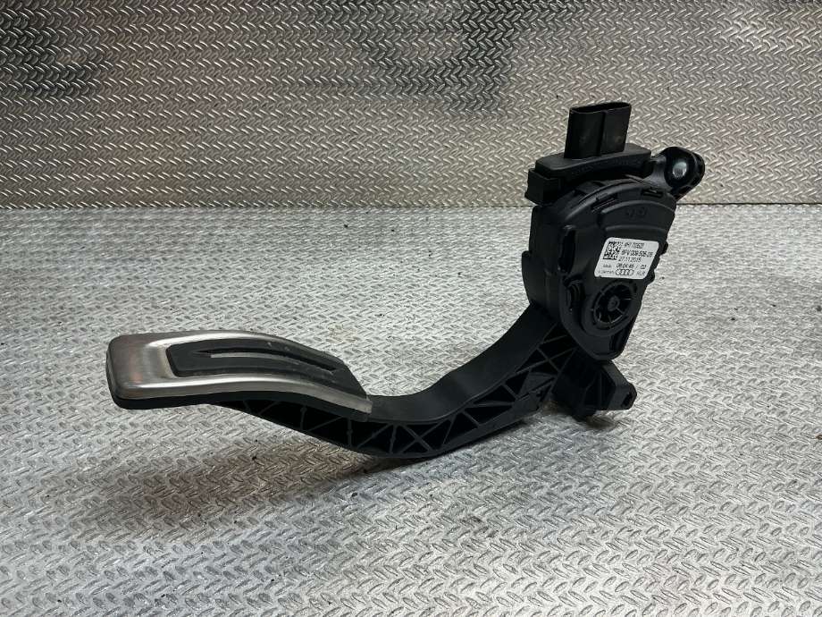 Pedal gass til Audi A6 2014-2018 (Type IV, Fase 2) (C7) (C7) (AUDI|8K1 723 523 A||6PV 009 505 28)