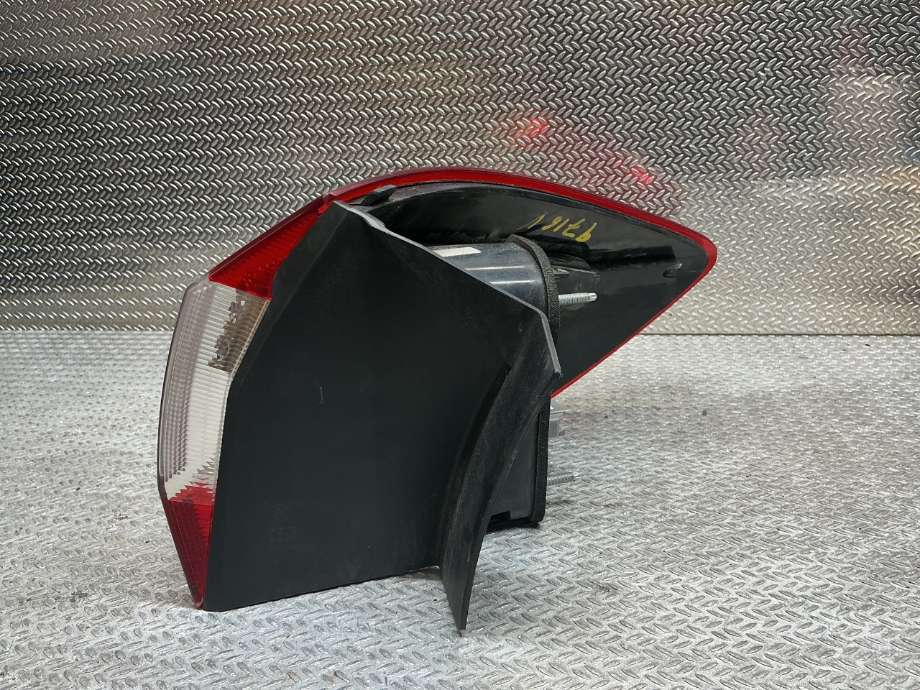 Baklykt venstre til Ford Mondeo 2011-2014 (Type IV, Fase 2)  (FORD|BS71-13405-BD|1767496|)