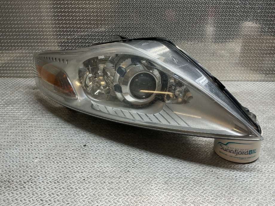 Frontlykt høyre xenon til Ford Mondeo, 2011-2014 (Type IV, Fase 2)  (FORD|BS71-13005-AF)