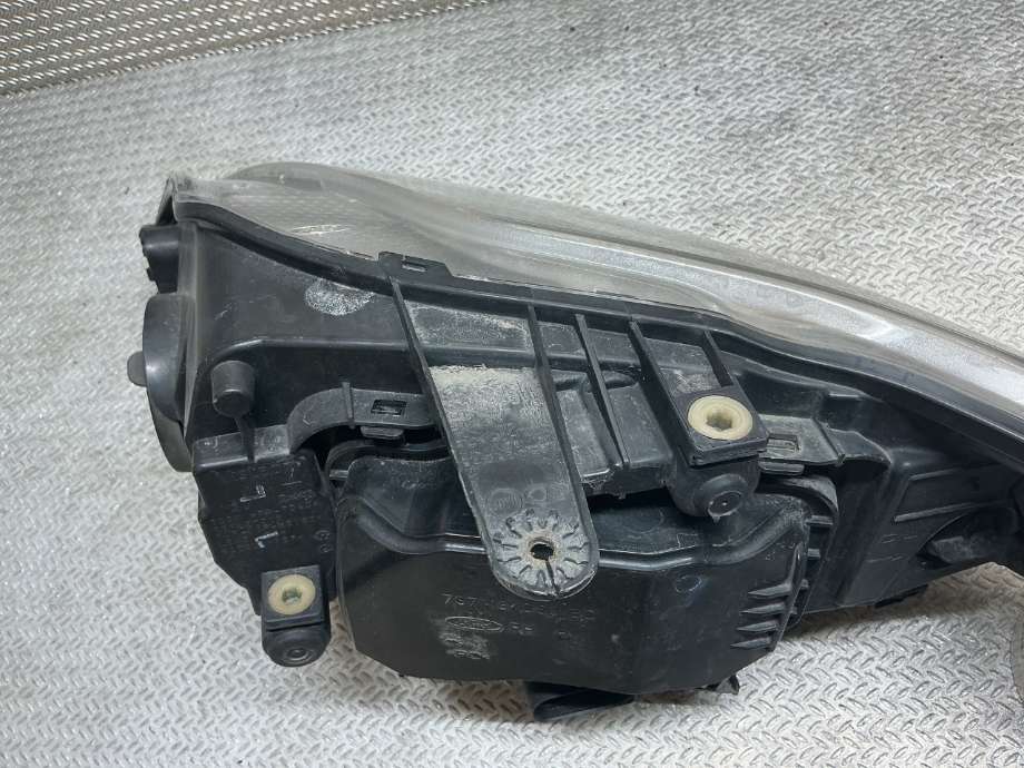 Frontlykt høyre xenon til Ford Mondeo 2011-2014 (Type IV, Fase 2)  (FORD|BS71-13005-AF|1811624|)