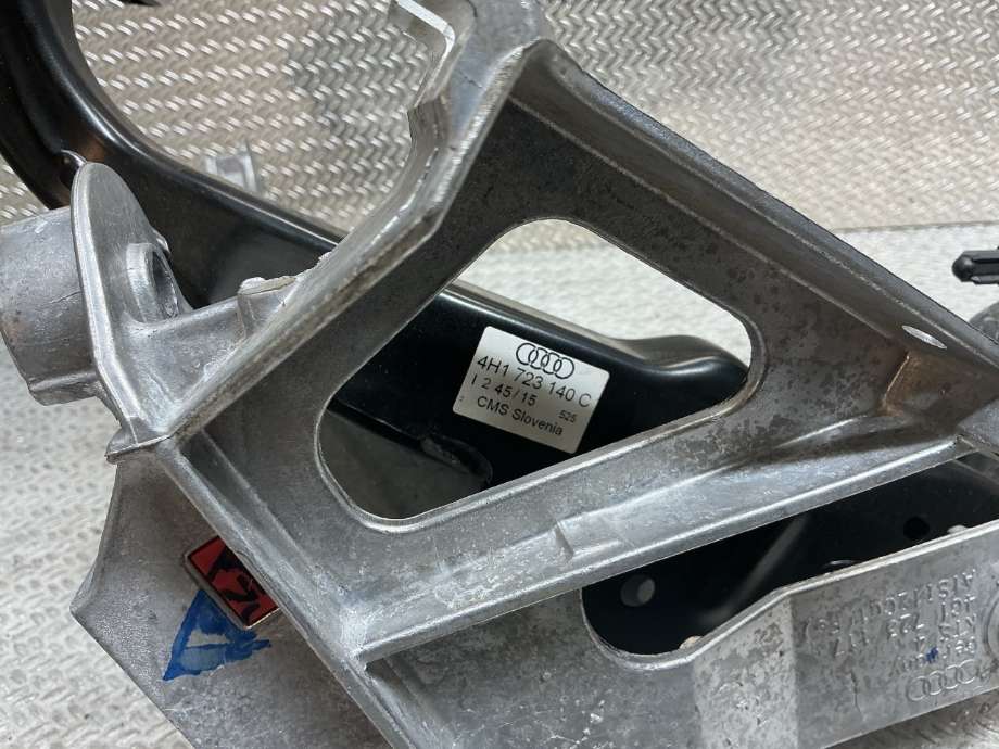 Pedal gass/brems/clutch til Audi A6 2014-2018 (Type IV, Fase 2) (C7) (C7) (AUDI|4H1 723 140 C|)