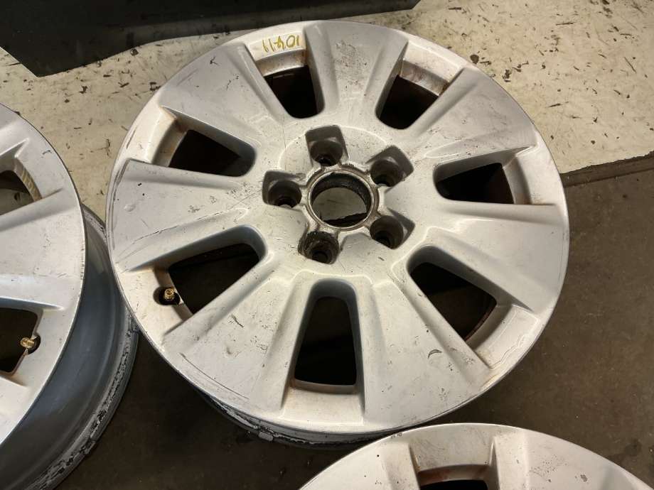 Felgsett aluminium til Audi A3 2003-2008 (Type II, Fase 1) (AUDI|8P0 601 025 BJ|)