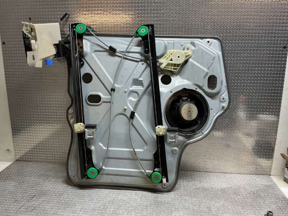 Ruteheis til VW Transporter / Caravelle, 2015-2019 (T6) (T6) (VOLKSWAGEN|7E0 837 754 D)