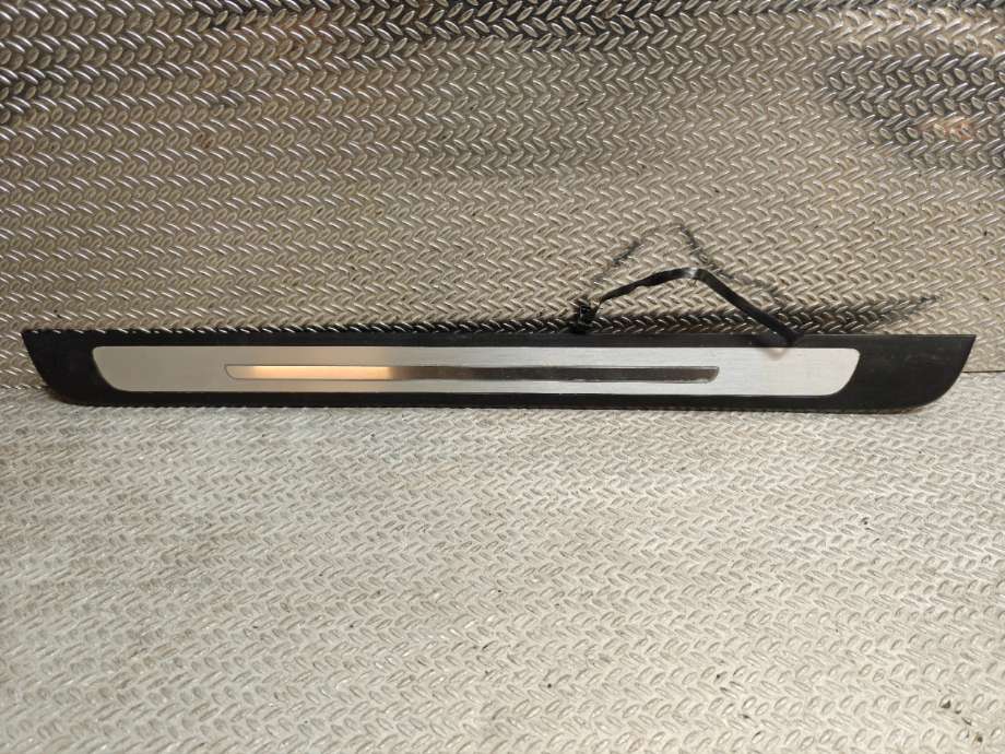 Lister til Audi A6, 2014-2018 (Type IV, Fase 2) (C7) (C7) (AUDI|4G0 947 405 G)