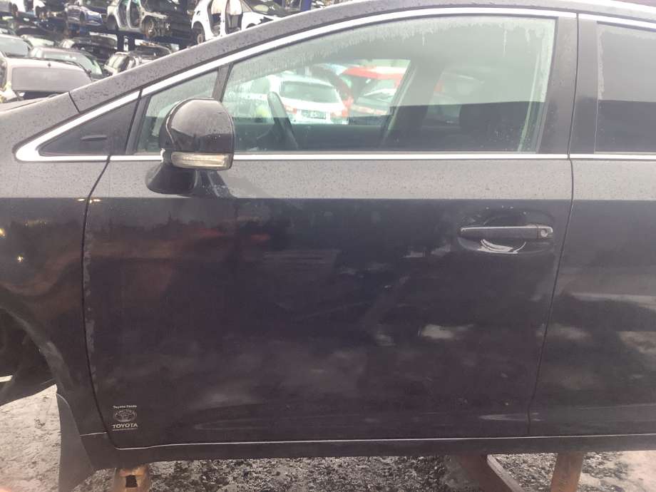 Dør venstre foran til Toyota Avensis 2009-2015 (Type III, Fase 1) (TOYOTA|6700205081|6700205070|)