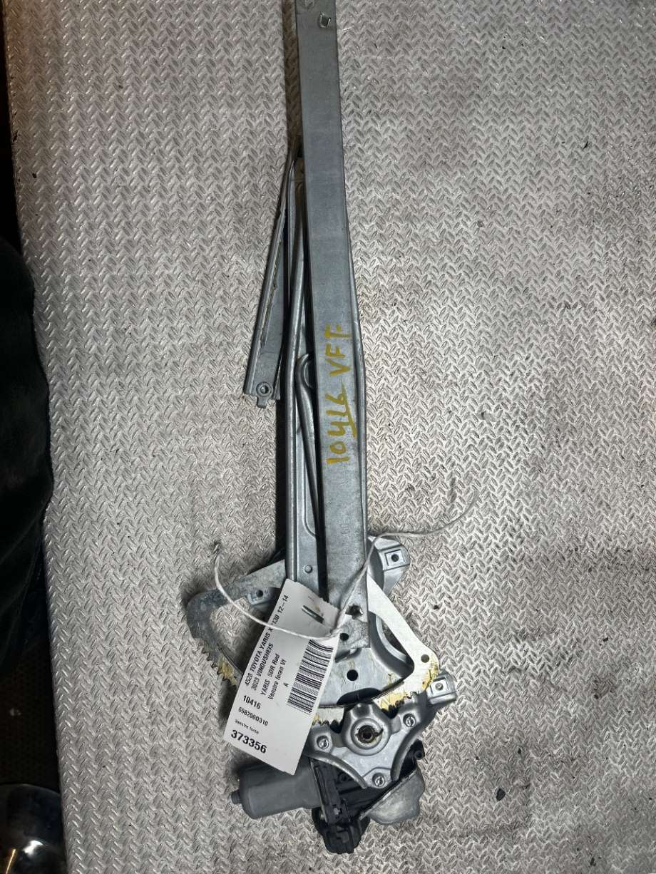 Ruteheis til Toyota Yaris, 2012-2014 (Type III, Fase 1)  (TOYOTA|698200D310)
