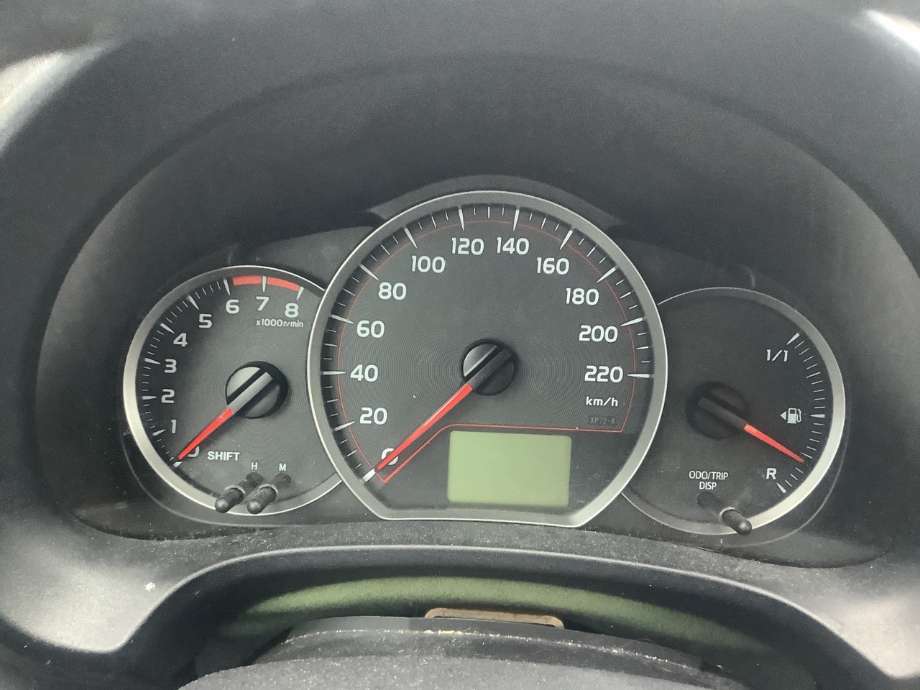 Instrumentpanel til Toyota Yaris, 2012-2014 (Type III, Fase 1)  (TOYOTA|)