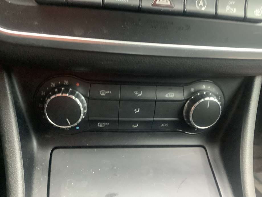 Varmeapparat betjening til Mercedes CLA, 2013-2019 (C117) (C117) (MERCEDES|)