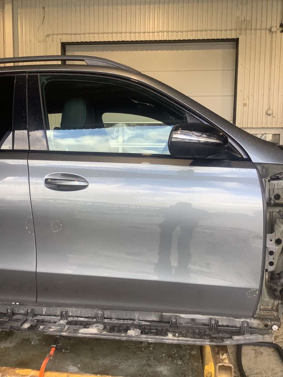 Dør høyre foran til Mercedes GLE, 2019-->> (W167) (W167) (MERCEDES|A 167 720 06 00)