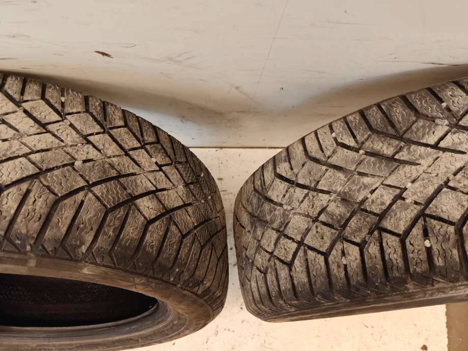 Dekk til Annet Dekk vinter piggfri 0-->> (94T|VIKING CONTACT 7|)