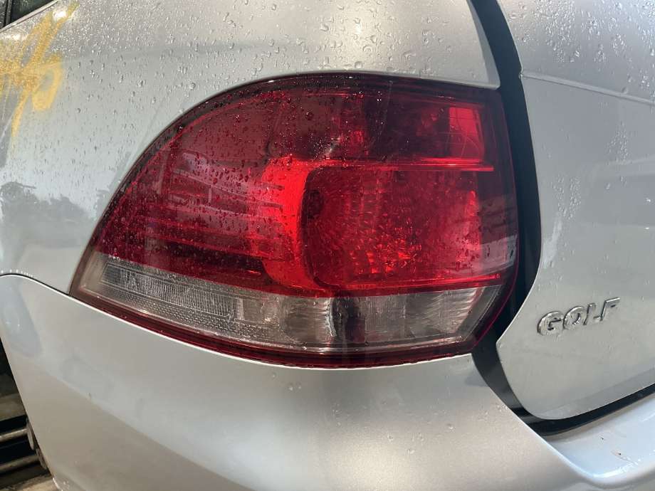 Baklykt venstre til VW Golf VI, 2008-2012  (VOLKSWAGEN|1K9 945 095 H)