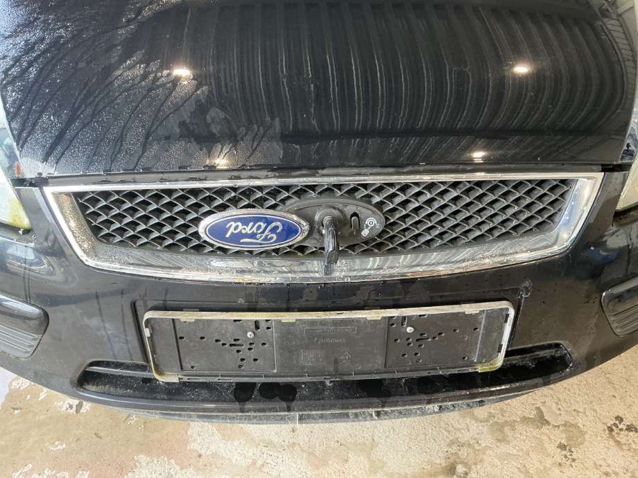 Grill til Ford Focus, 2004-2007 (Type II, Fase 1) (FORD|)