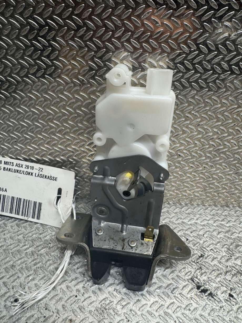 Baklukelås til Mitsubishi ASX 2010-2019  (MITSUBISHI|5808A079|)