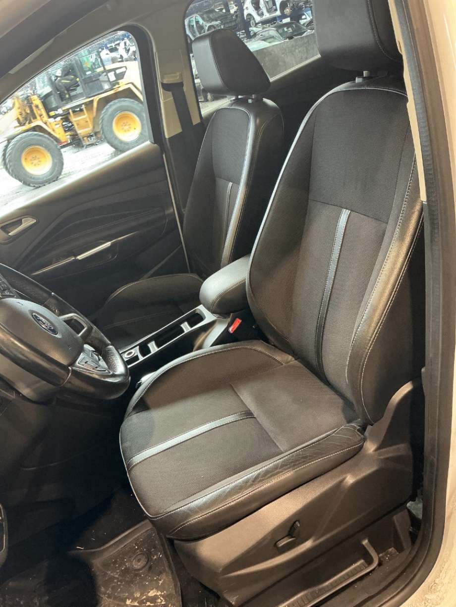 Sete foran venstre til Ford C-Max, 2015-2019 (Type II, Fase 2)  (FORD|)