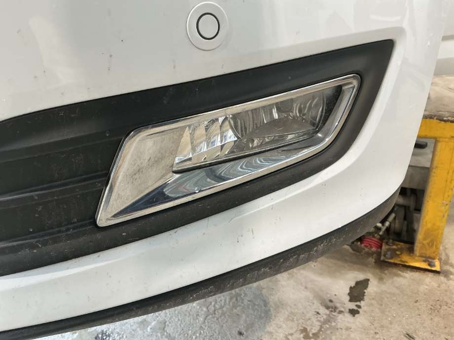 Tåkelykt venstre foran til Ford C-Max, 2015-2019 (Type II, Fase 2)  (FORD|)