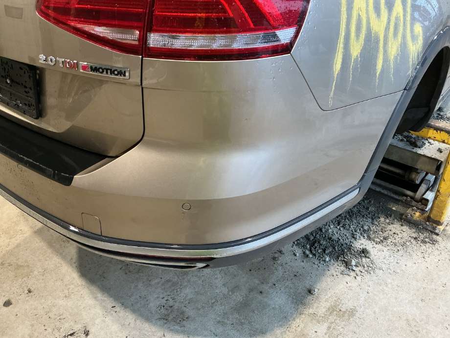 Støtfanger bak til VW Passat 2015-2019 (Fase 1) (B8) (B8) (VOLKSWAGEN|3G9 807 417 C|)