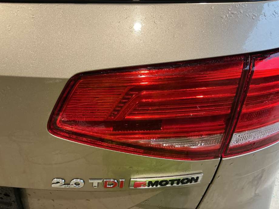 Baklykt høyre indre til VW Passat, 2015-2019 (Fase 1) (B8) (B8) (VOLKSWAGEN|3G9 945 094 E)