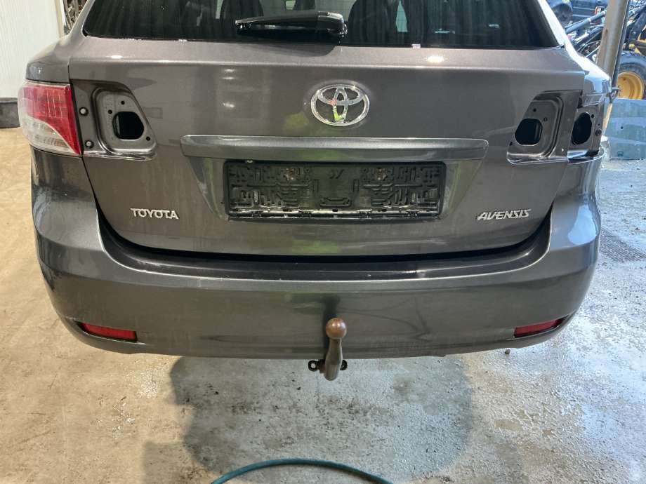 Støtfanger bak til Toyota Avensis, 2009-2015 (Type III, Fase 1)  (TOYOTA|)