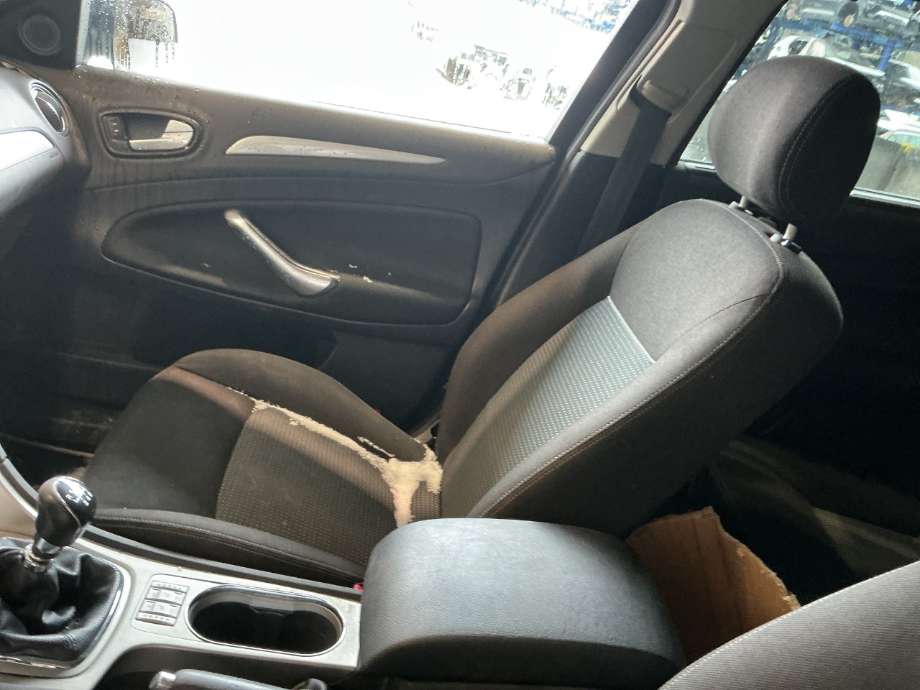 Sete foran høyre til Ford Mondeo, 2007-2010 (Type IV, Fase 1)  (FORD|)