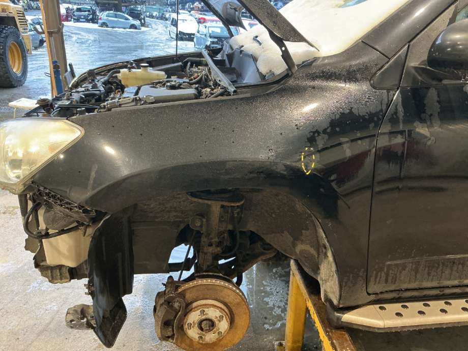 Skjerm venstre foran til Toyota RAV4, 2009-2013 (Type III, Fase 2)  (TOYOTA|)