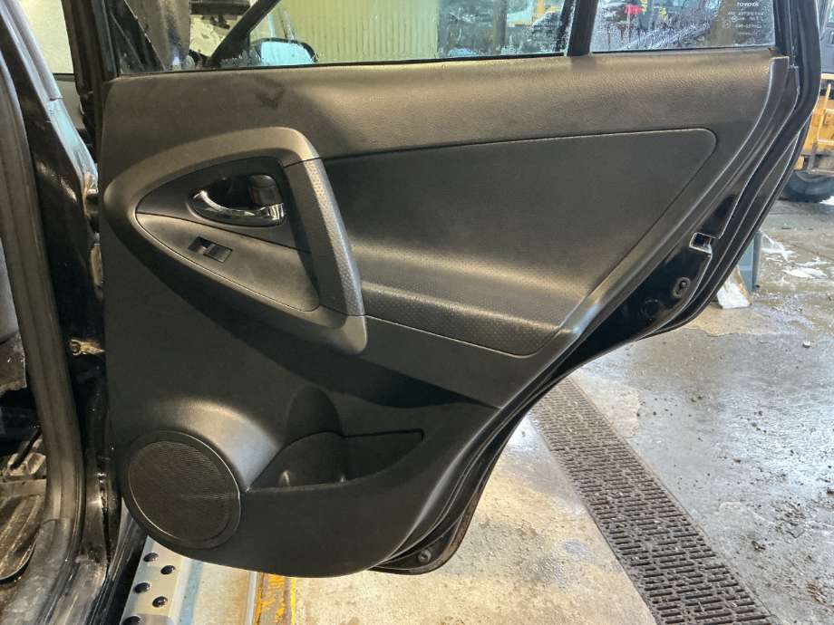 Dørtrekk høyre til Toyota RAV4, 2009-2013 (Type III, Fase 2)  (TOYOTA|)