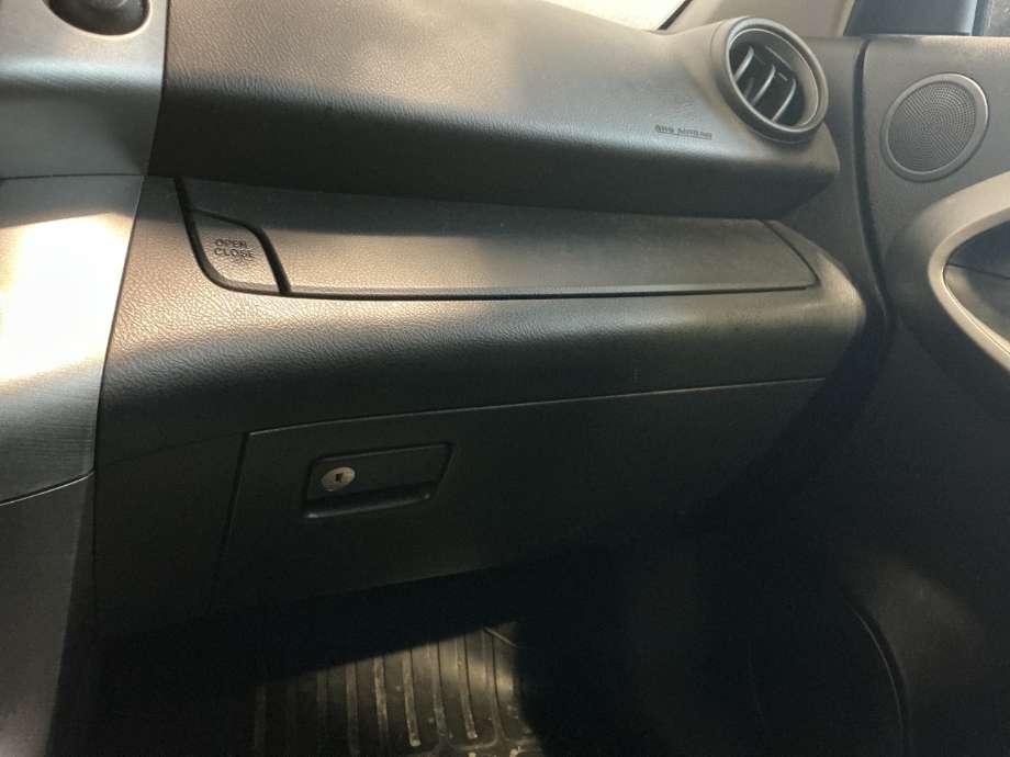 Hanskerom lokk til Toyota RAV4, 2009-2013 (Type III, Fase 2)  (TOYOTA|)