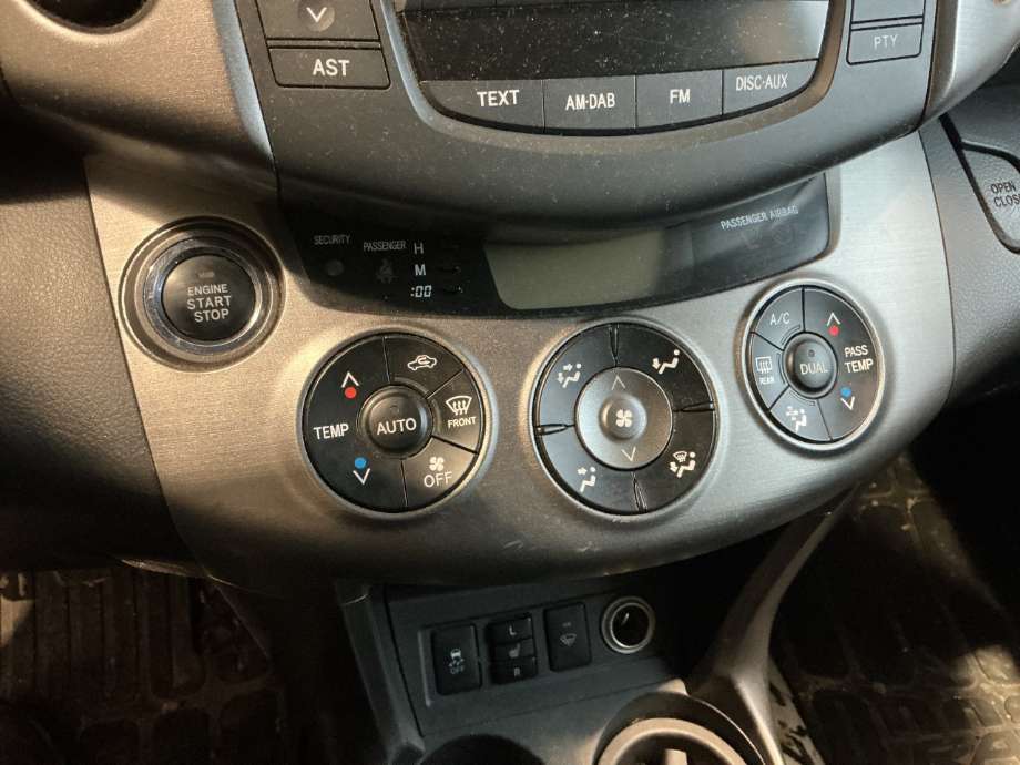 Varmeapparat betjening til Toyota RAV4, 2009-2013 (Type III, Fase 2)  (TOYOTA|)