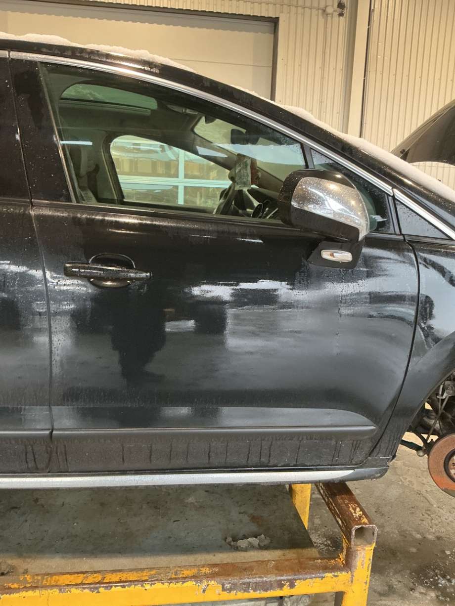 Dør høyre foran til Peugeot 3008, 2009-2016 (Type I)  (PEUGEOT|)