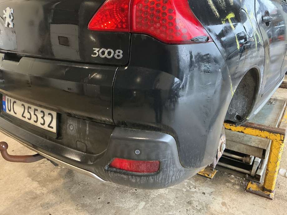 Støtfanger bak til Peugeot 3008, 2009-2016 (Type I)  (PEUGEOT|)