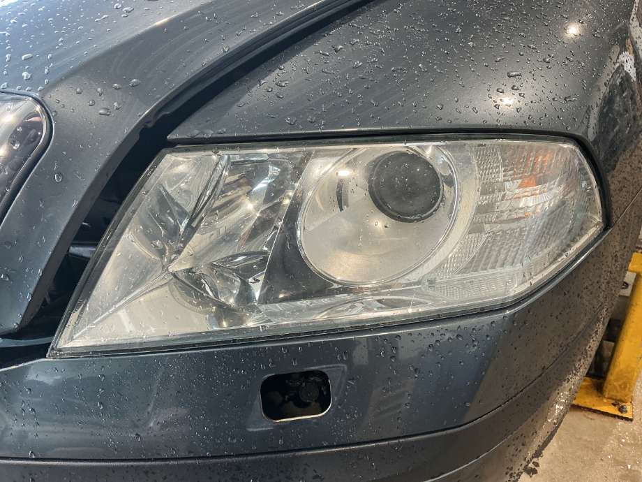 Frontlykt venstre halogen til Škoda Octavia 2005-2008 (Type II, Fase 1) (SKODA|1Z1 941 017 N|)
