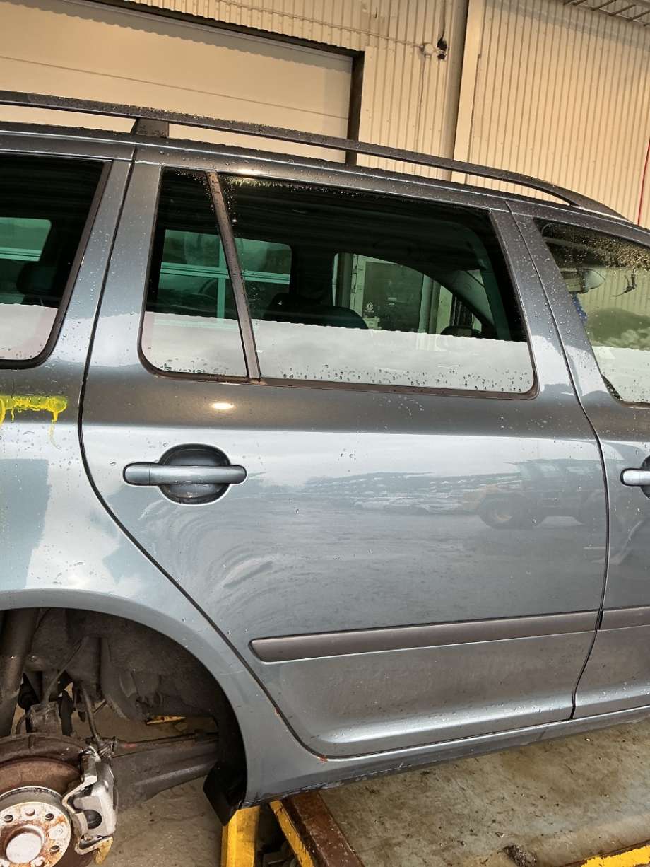 Dør høyre bak til Škoda Octavia, 2005-2008 (Type II, Fase 1) (SKODA|)