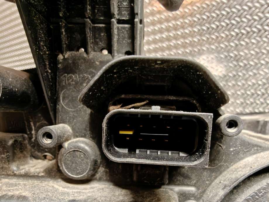 Frontlykt høyre halogen til Peugeot 508 2018-->> (Type II)  (PEUGEOT|16 380 365 80|16 745 634 80|98 231 444 80)
