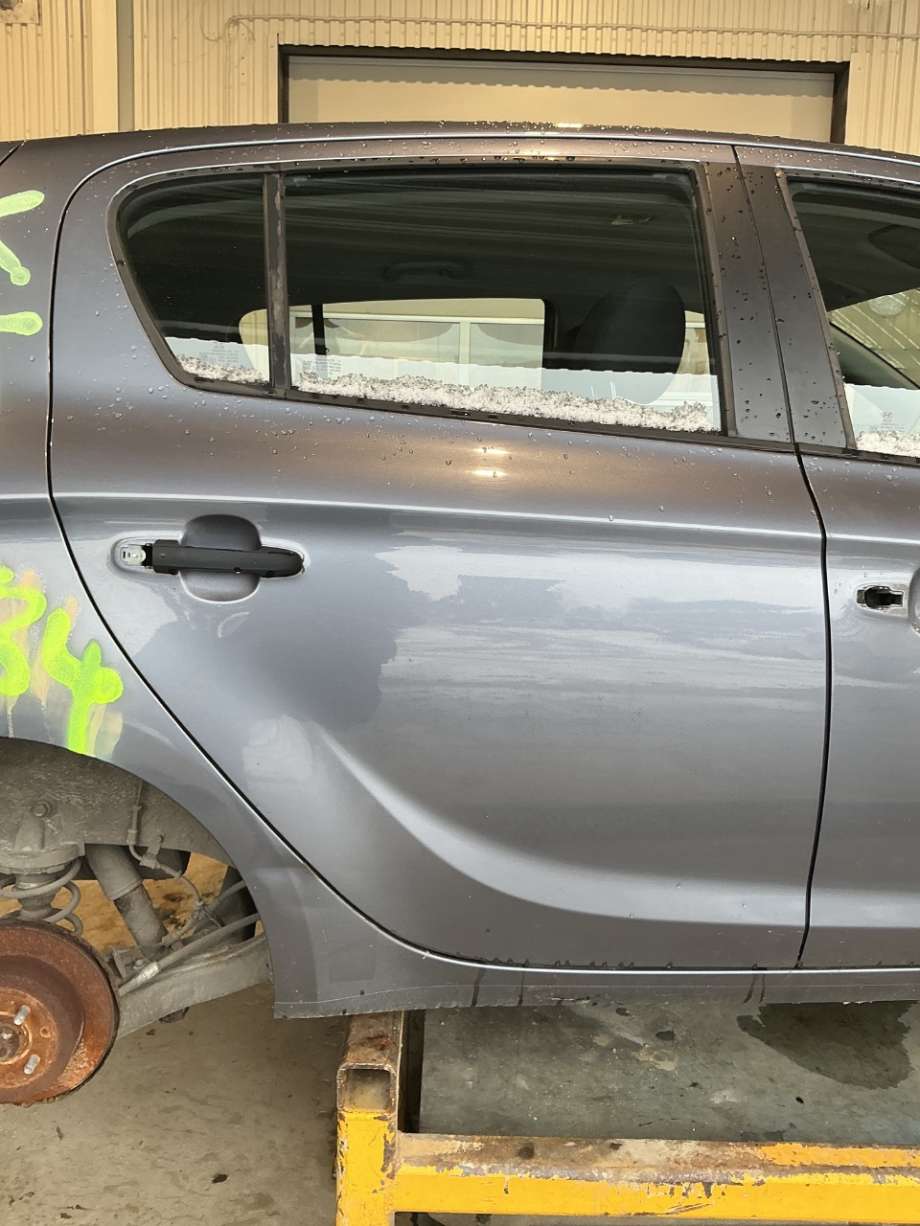 Dør høyre bak til Hyundai i20, 2009-2014 (Type I) (HYUNDAI|)