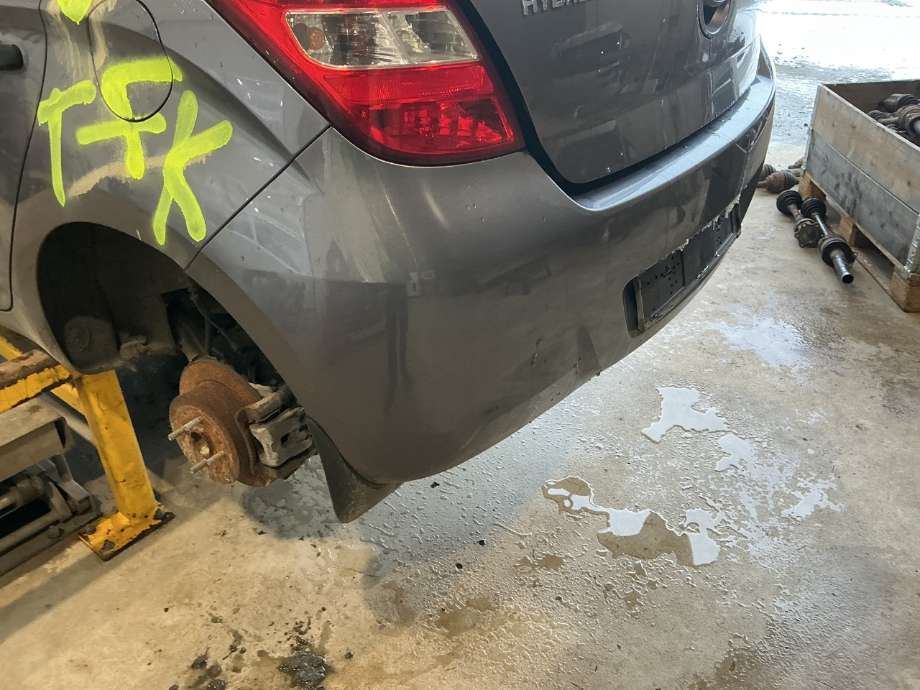 Støtfanger bak til Hyundai i20 2009-2014 (Type I)  (HYUNDAI|)