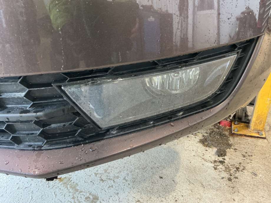 Tåkelykt venstre foran til Škoda Octavia, 2013-2016 (Type III, Fase 1)  (SKODA|)